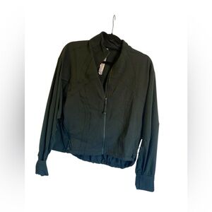 NWT lululemon define relaxed fit jacket RAINFOREST GREEN size: 2